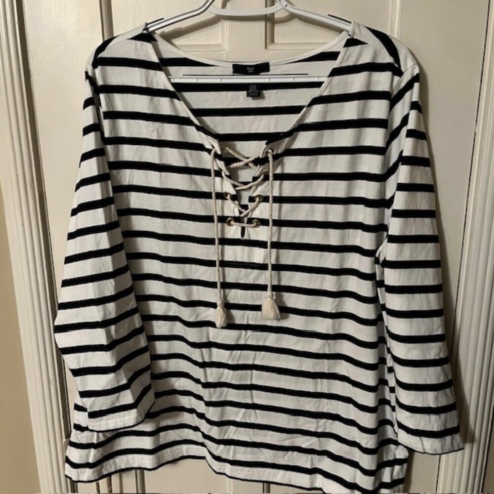GAP WOMEN'S XXL BLUE & WHITE STRIPED NAUTICAL T-SHIRT; 3/4 SLEEVES, ROPE TIE